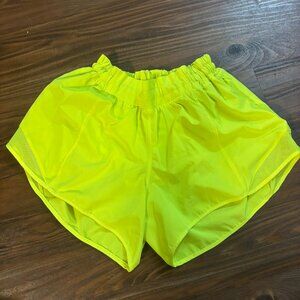Lululemon Hotty Hot Athletic Running Shorts Size 8 Women’s Workout Activewear
